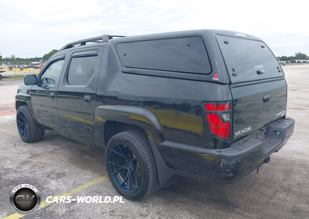 2012 Honda Ridgeline Sport VIN:5FPYK1F7XCB001466 - 3