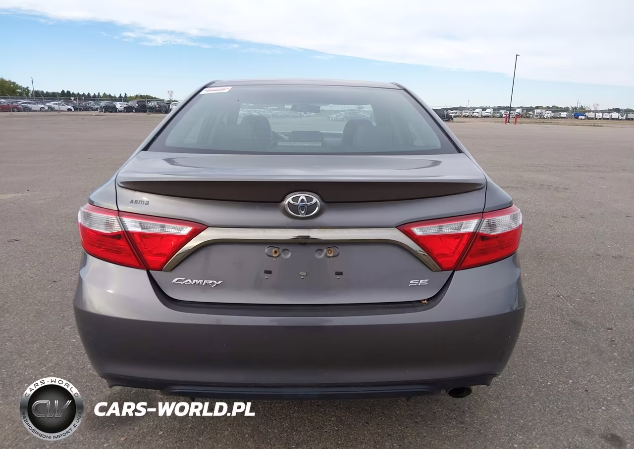 2015 Toyota Camry Se VIN:4T1BF1FK6FU983074 - 17