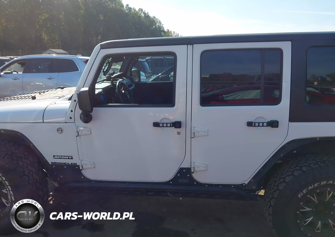 2012 Jeep Wrangler Unlimited Sport VIN:1C4BJWDG3CL119244 - 14