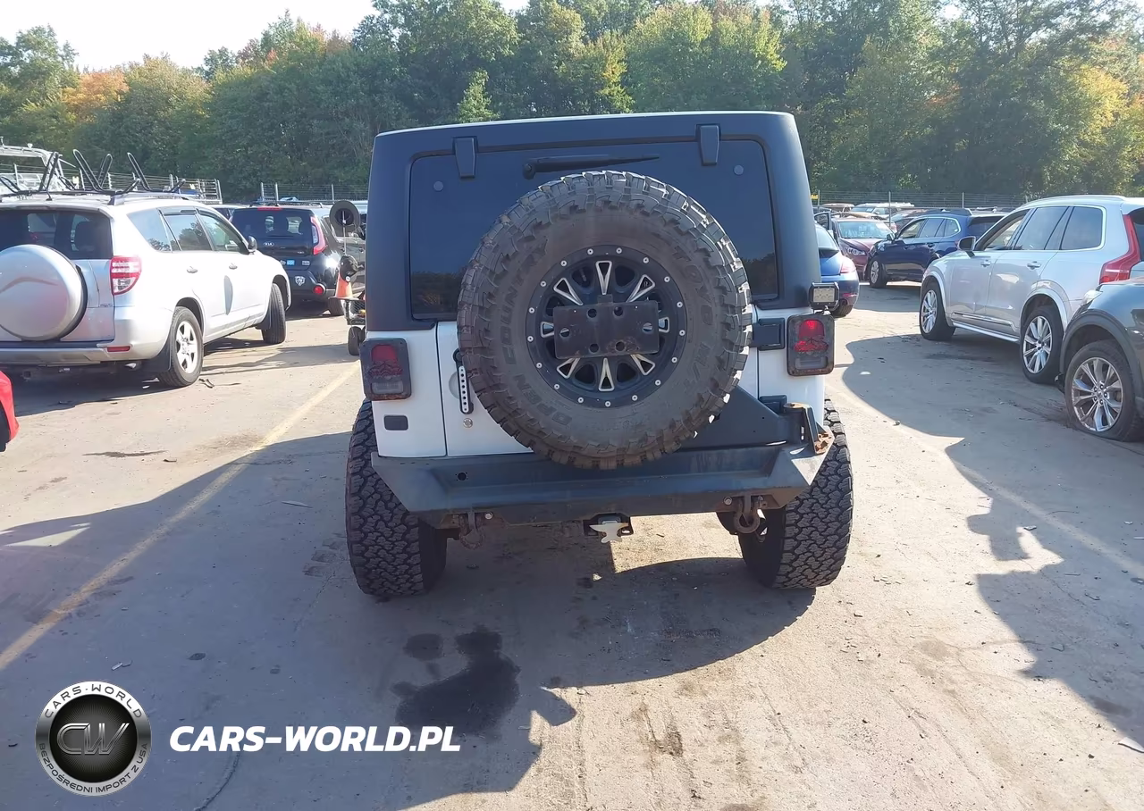 2012 Jeep Wrangler Unlimited Sport VIN:1C4BJWDG3CL119244 - 16