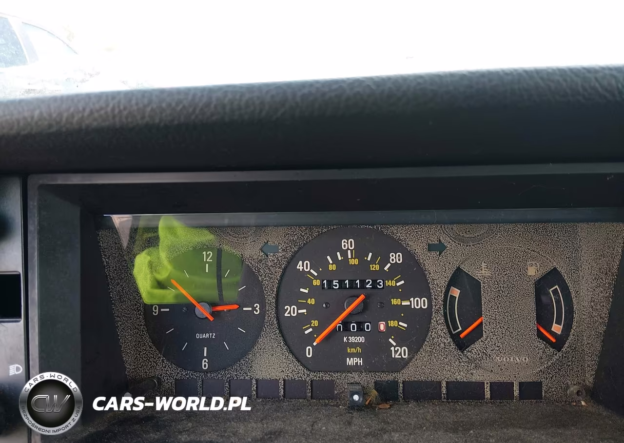 1992 Volvo 240 VIN:YV1AW8807N1934500 - 7