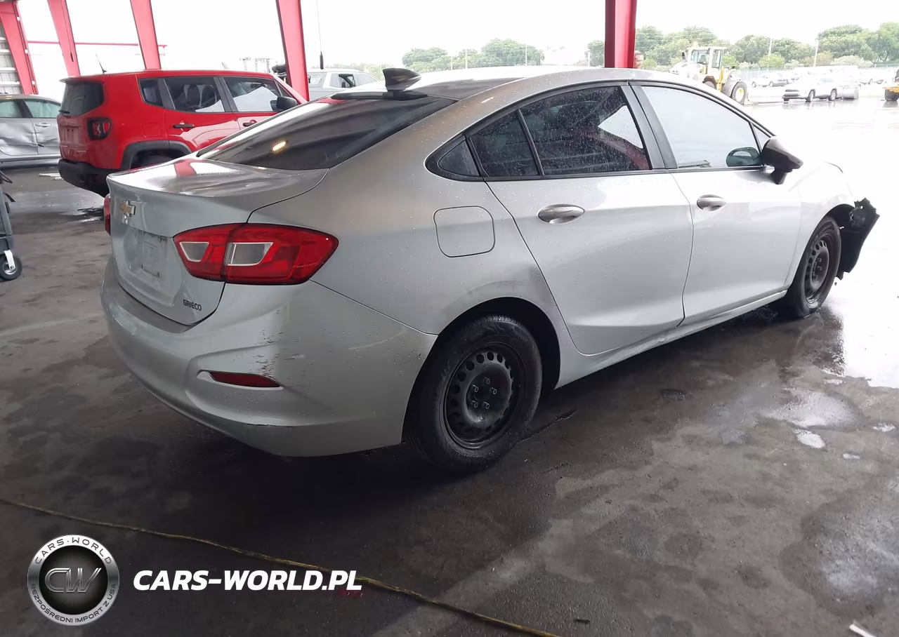 2017 Chevrolet Cruze Ls Auto VIN:1G1BC5SM9H7131775 - 4