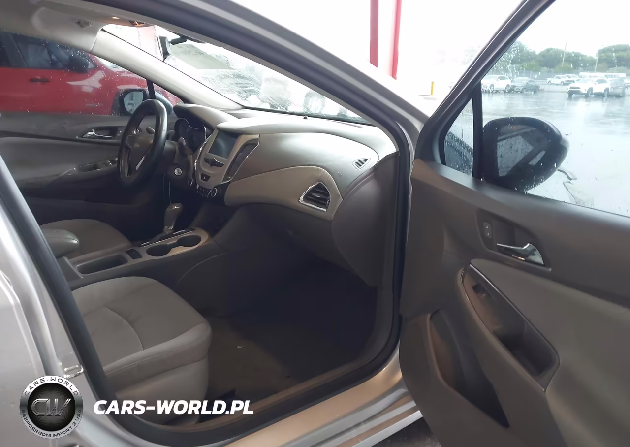 2017 Chevrolet Cruze Ls Auto VIN:1G1BC5SM9H7131775 - 5