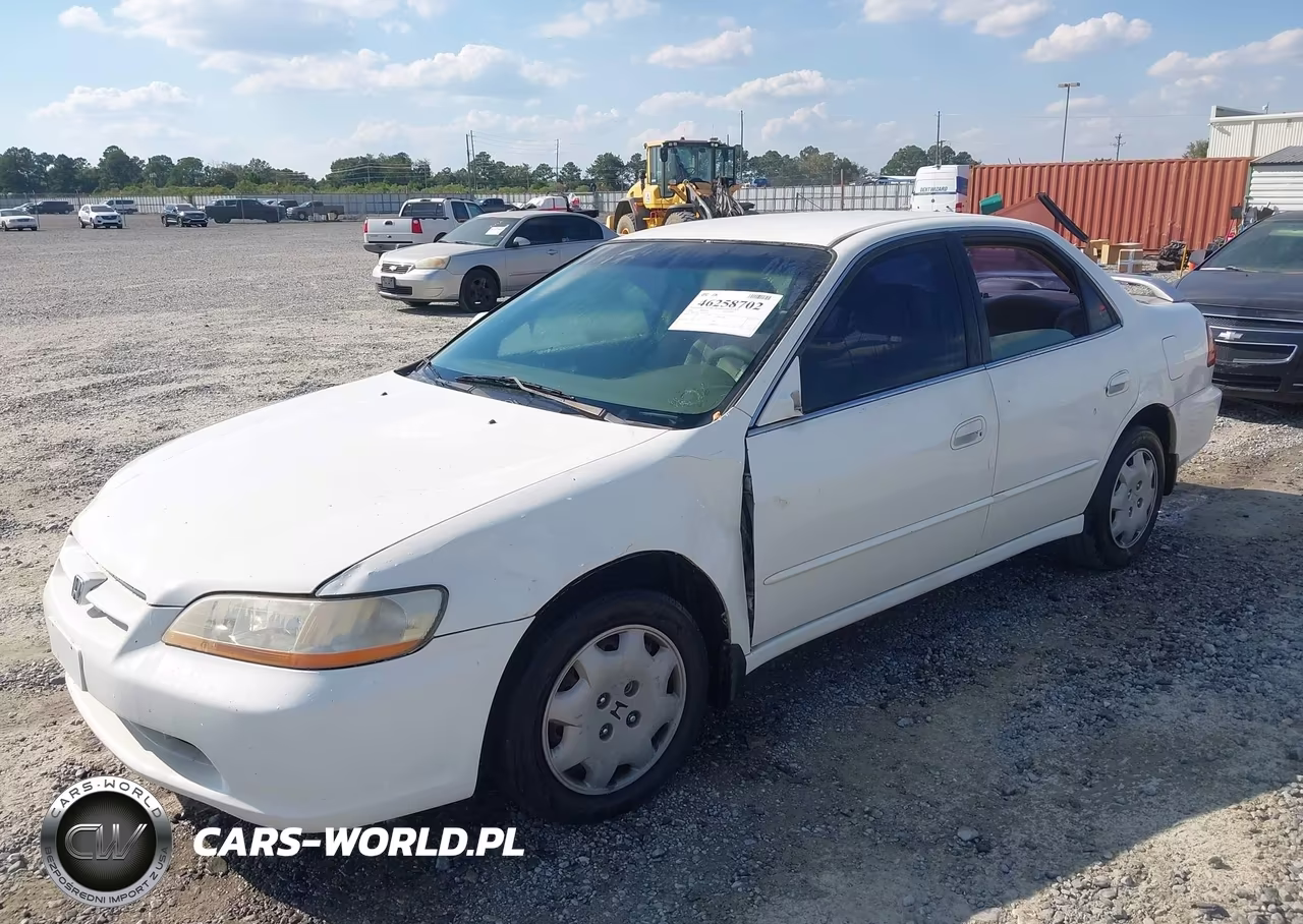 2000 Honda Accord 2.3 Lx VIN:1HGCG5647YA026781 - 2
