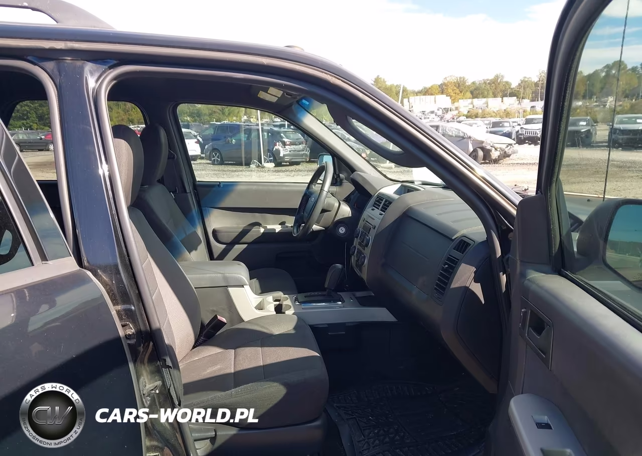 2010 Ford Escape Xlt VIN:1FMCU0DGXAKD06097 - 5