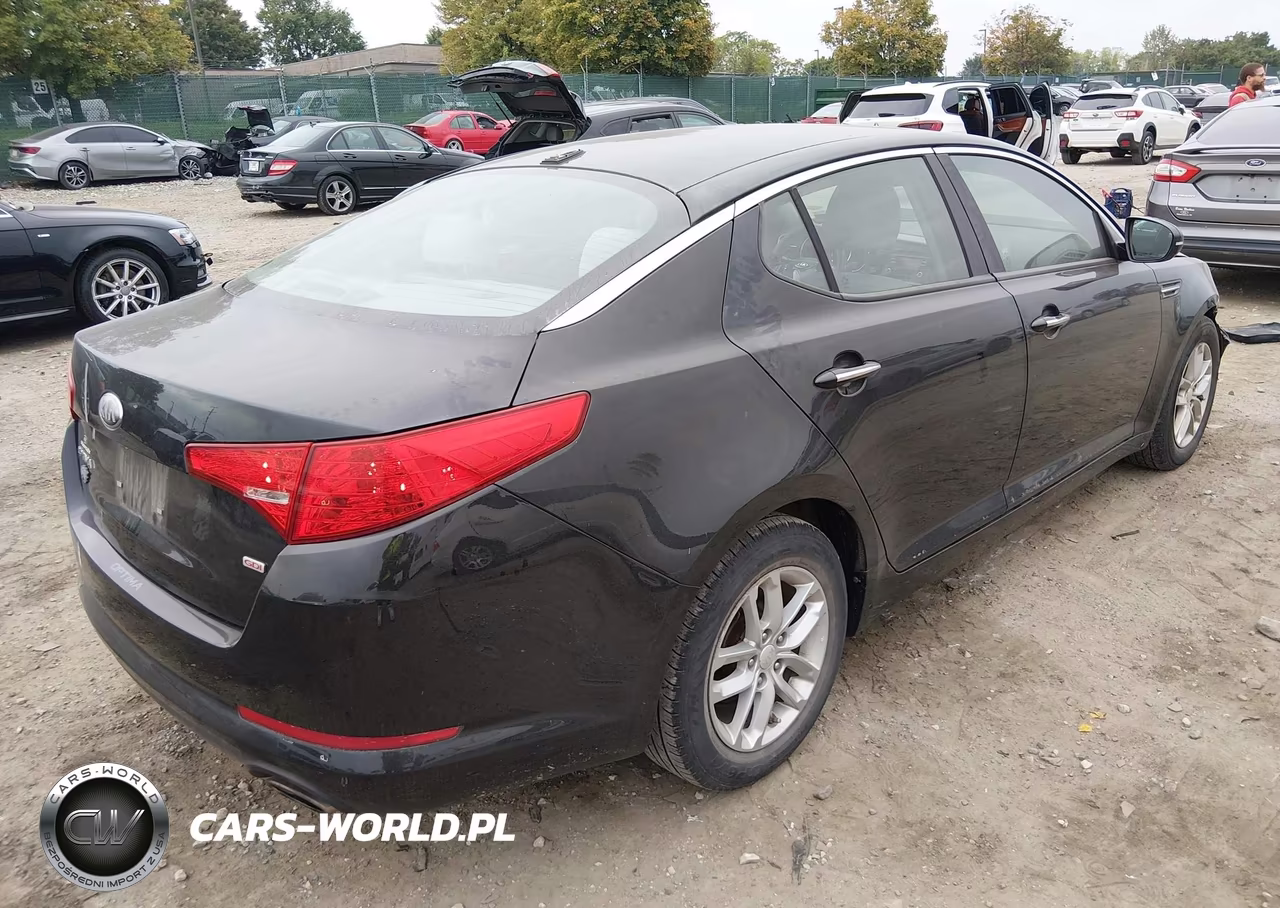2013 Kia Optima Lx VIN:5XXGM4A73DG124550 - 4