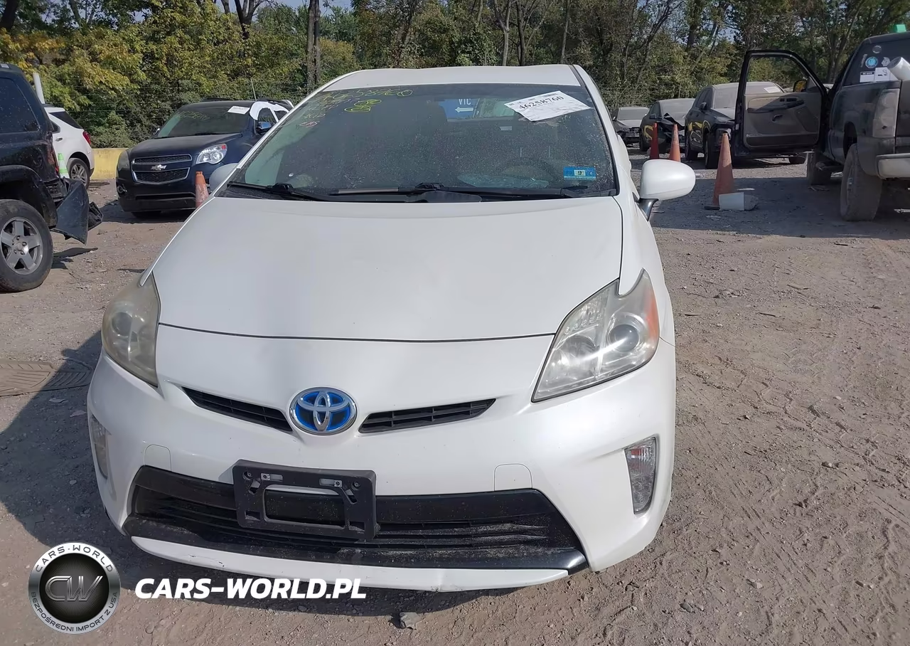 2012 Toyota Prius Three VIN:JTDKN3DUXC5492231 - 12