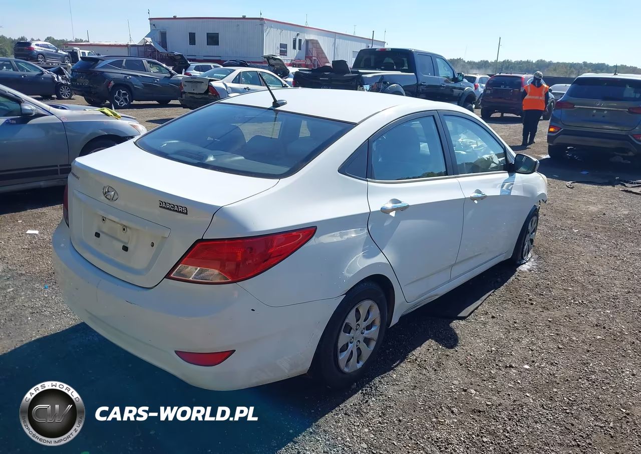 2015 Hyundai Accent Gls VIN:KMHCT4AE7FU794708 - 4