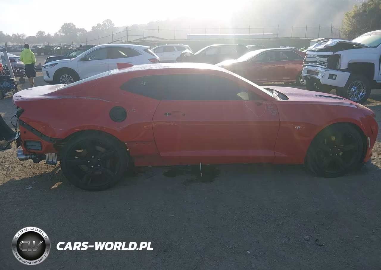 2017 Chevrolet Camaro 1Ss VIN:1G1FE1R73H0111700 - 14