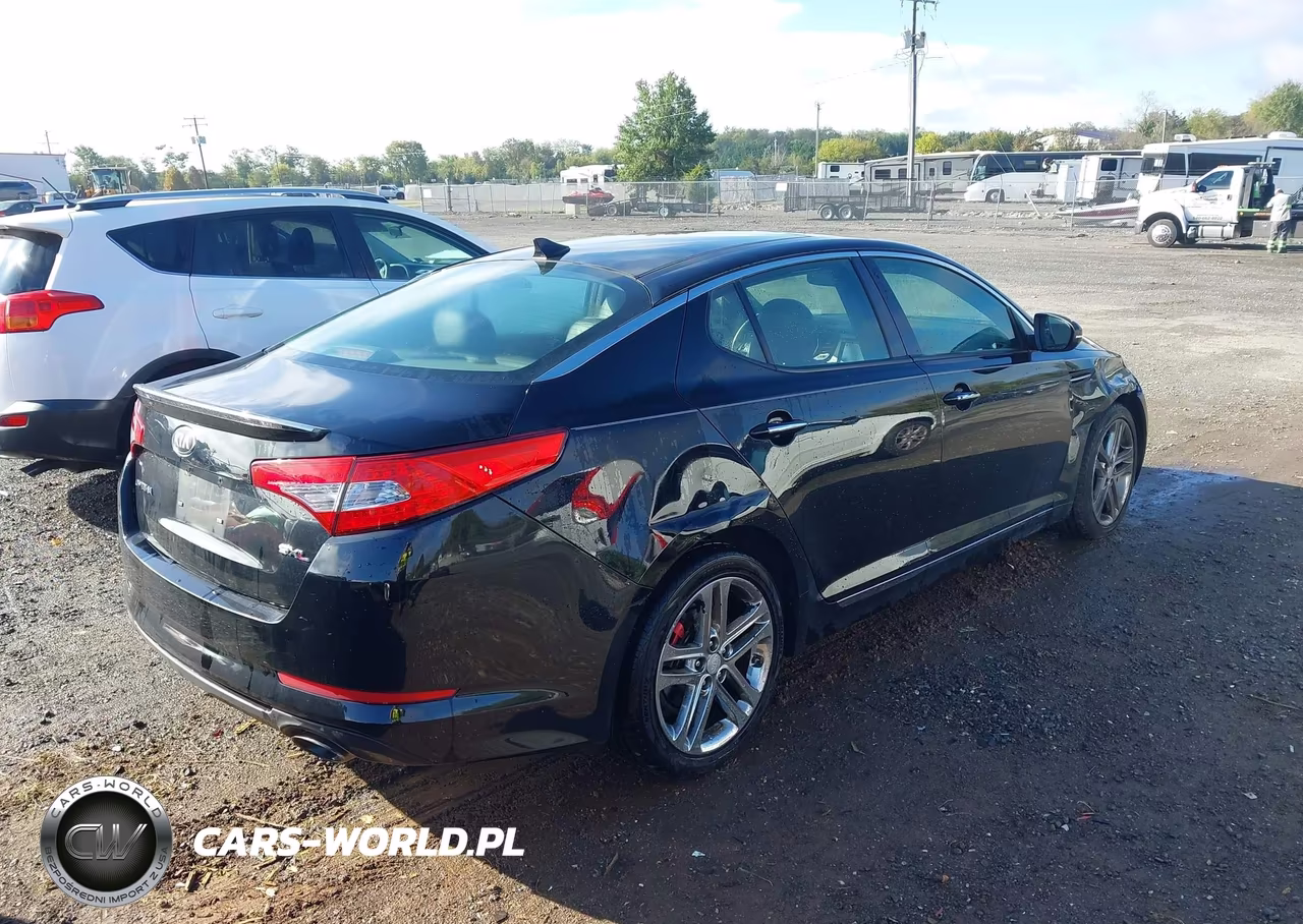 2013 Kia Optima Sx VIN:5XXGR4A67DG119537 - 4