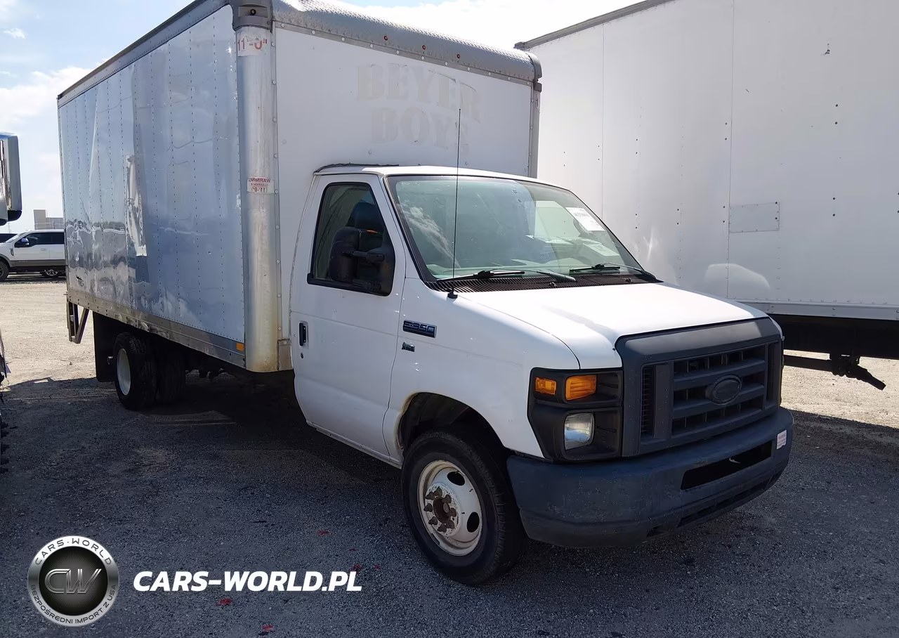 2016 Ford E-350 Cutaway