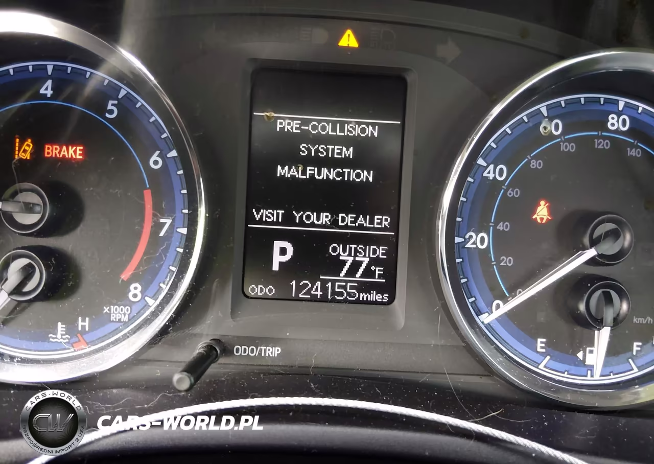 2018 Toyota Corolla Le VIN:5YFBURHE9JP781688 - 15