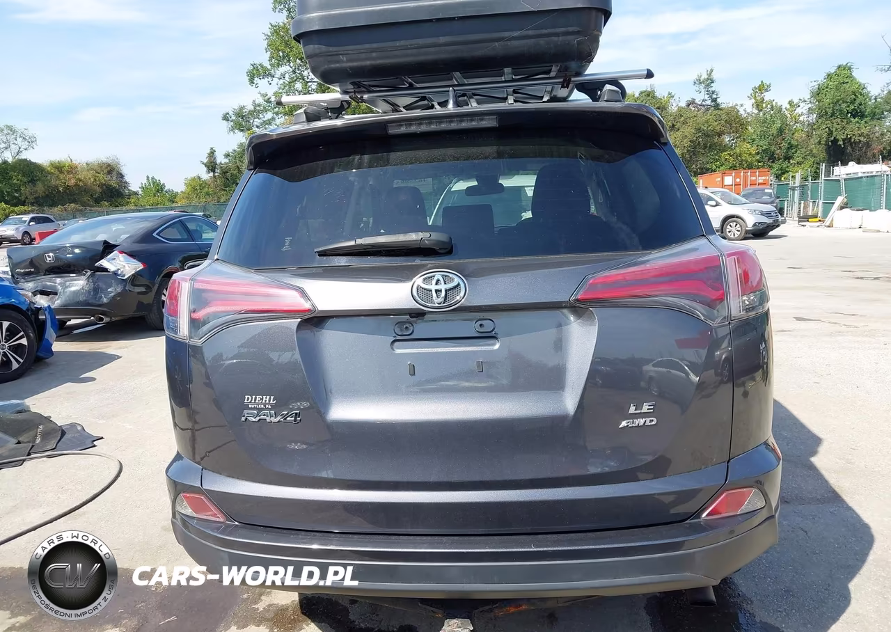 2018 Toyota Rav4 Le VIN:JTMBFREV4JJ212900 - 16