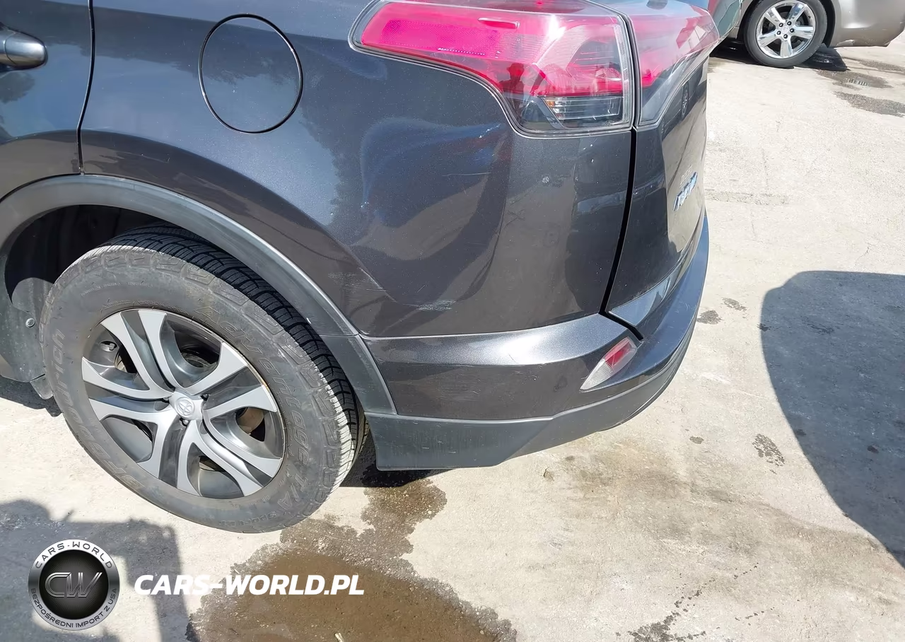 2018 Toyota Rav4 Le VIN:JTMBFREV4JJ212900 - 17