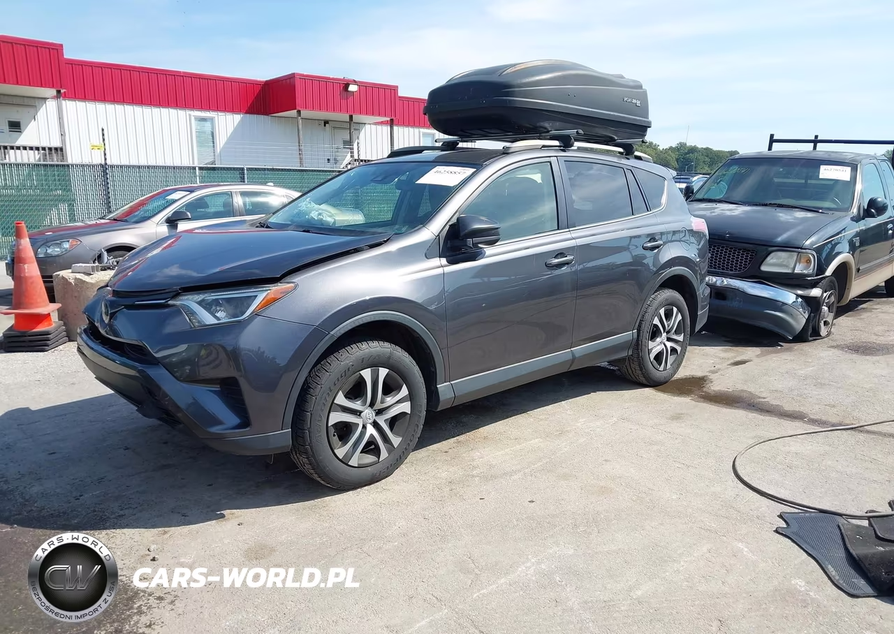 2018 Toyota Rav4 Le VIN:JTMBFREV4JJ212900 - 2