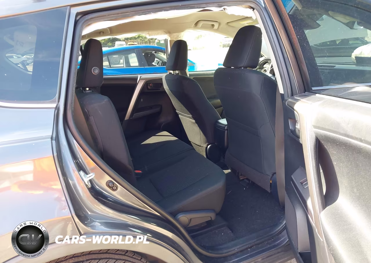 2018 Toyota Rav4 Le VIN:JTMBFREV4JJ212900 - 8