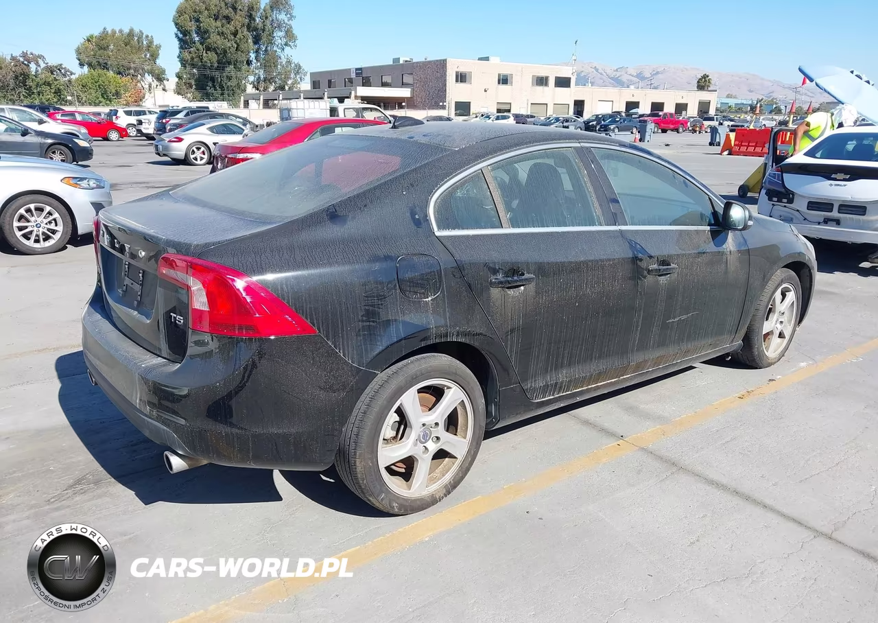 2013 Volvo S60 T5 VIN:YV1612FS2D1218057 - 4
