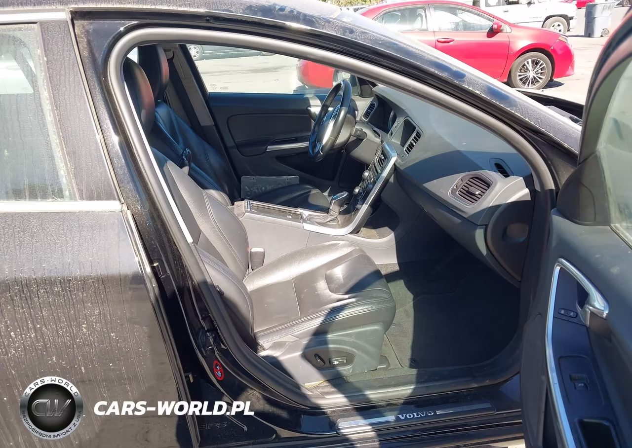 2013 Volvo S60 T5 VIN:YV1612FS2D1218057 - 5