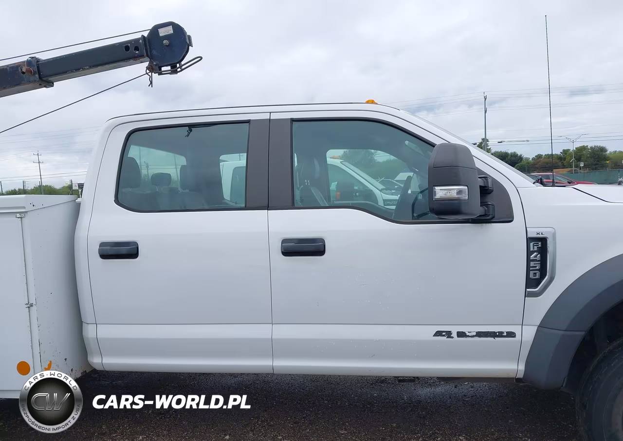 2017 Ford F-450 Chassis Xl VIN:1FD0W4HTXHEC61666 - 13