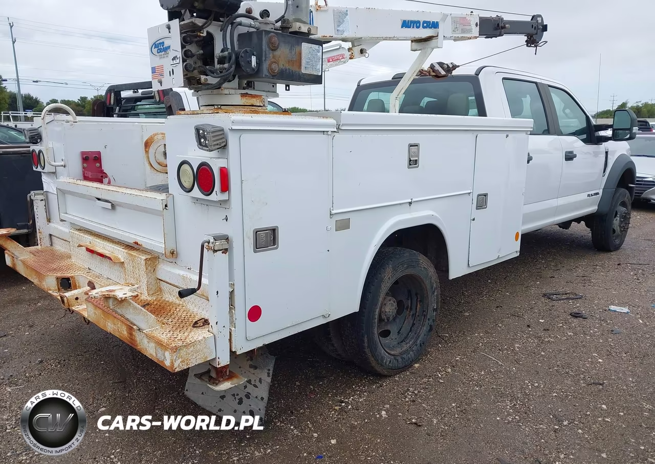 2017 Ford F-450 Chassis Xl VIN:1FD0W4HTXHEC61666 - 4