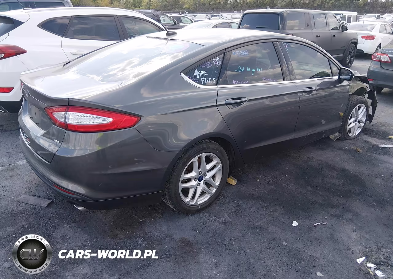 2015 Ford Fusion Se VIN:3FA6P0H77FR274396 - 4