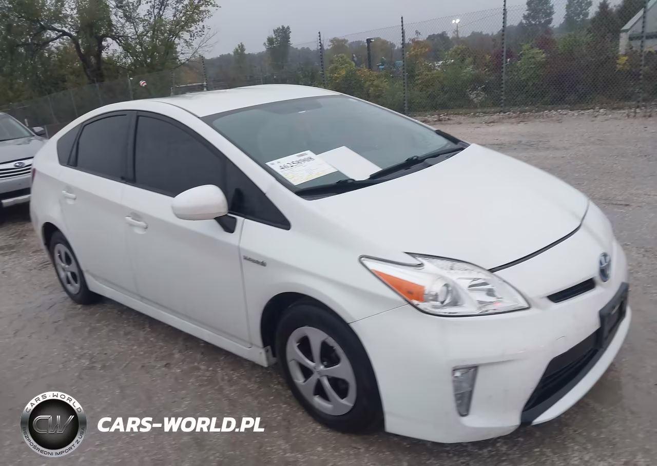 2015 Toyota Prius Two – zdjęcie 1 z 16