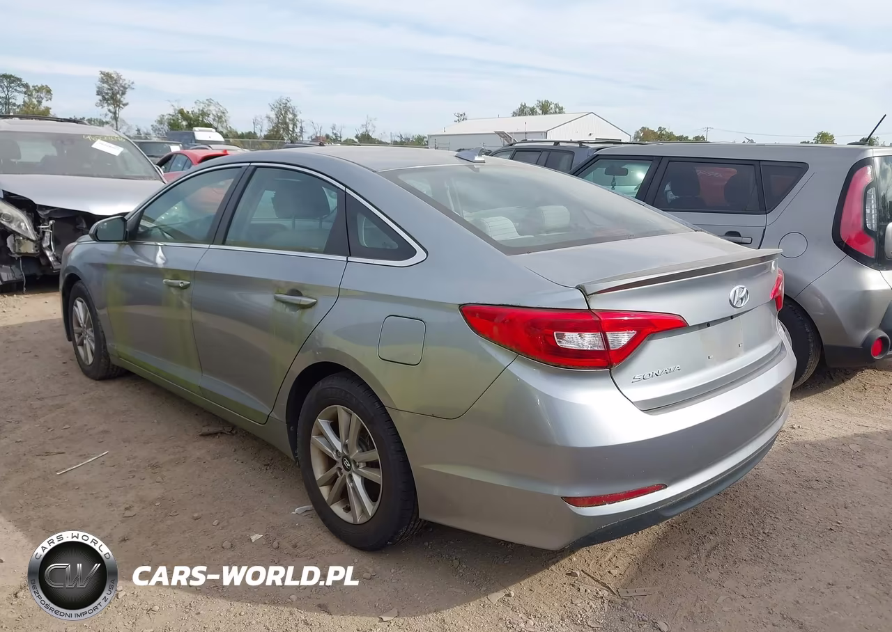2015 Hyundai Sonata Se VIN:5NPE24AF6FH019626 - 3