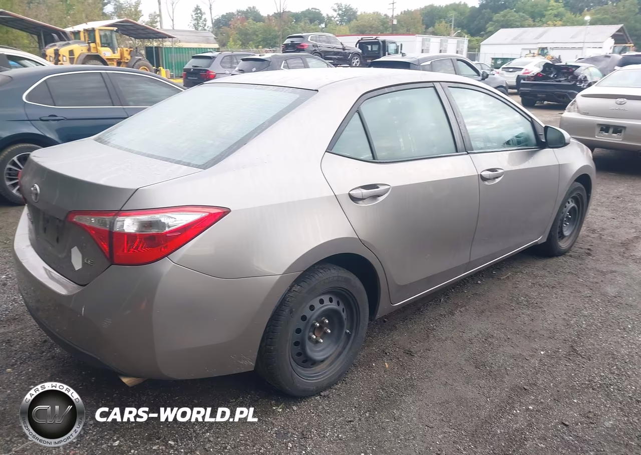 2016 Toyota Corolla Le VIN:2T1BURHE8GC730935 - 4