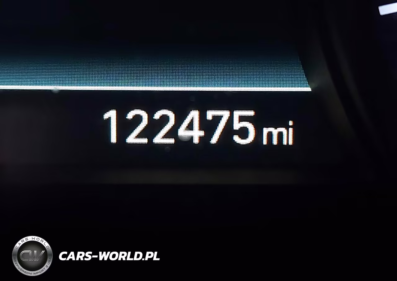 2018 Genesis G80 3.3T Sport VIN:KMHGN4JB0JU248326 - 16