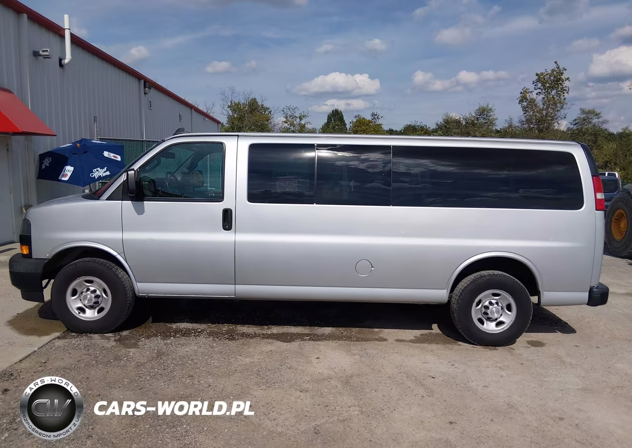 2019 Chevrolet Express 3500 Ls VIN:1GAZGNFG7K1357928 - 19