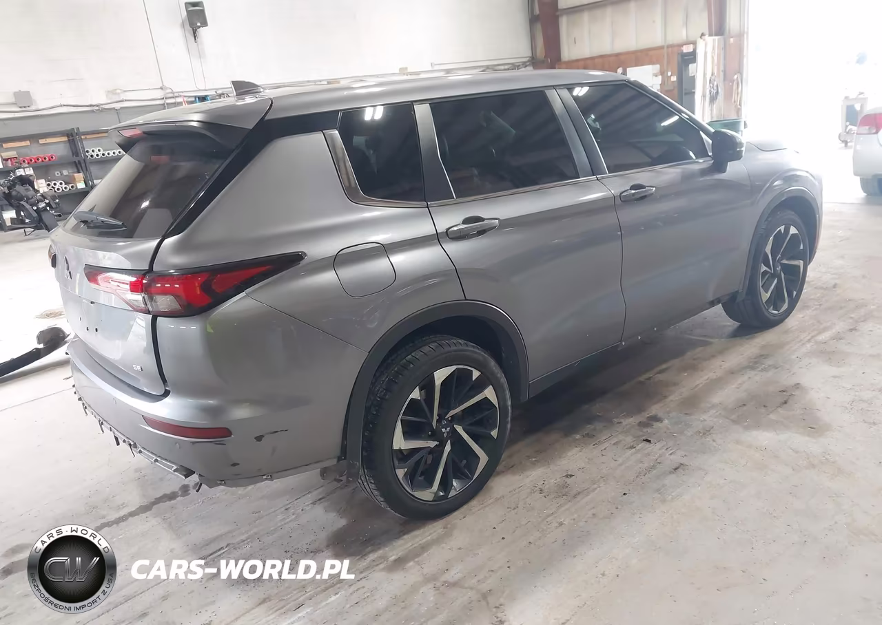 2022 Mitsubishi Outlander Black Edition S-Awc-Se 2.5 S-Awc-Se Launch Edition S-Awc VIN:JA4J4UA84NZ048716 - 4