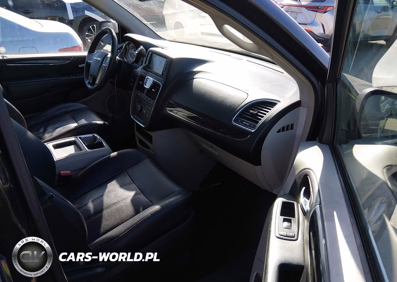 2013 Chrysler Town & Country Touring VIN:2C4RC1BG0DR821545 - 5