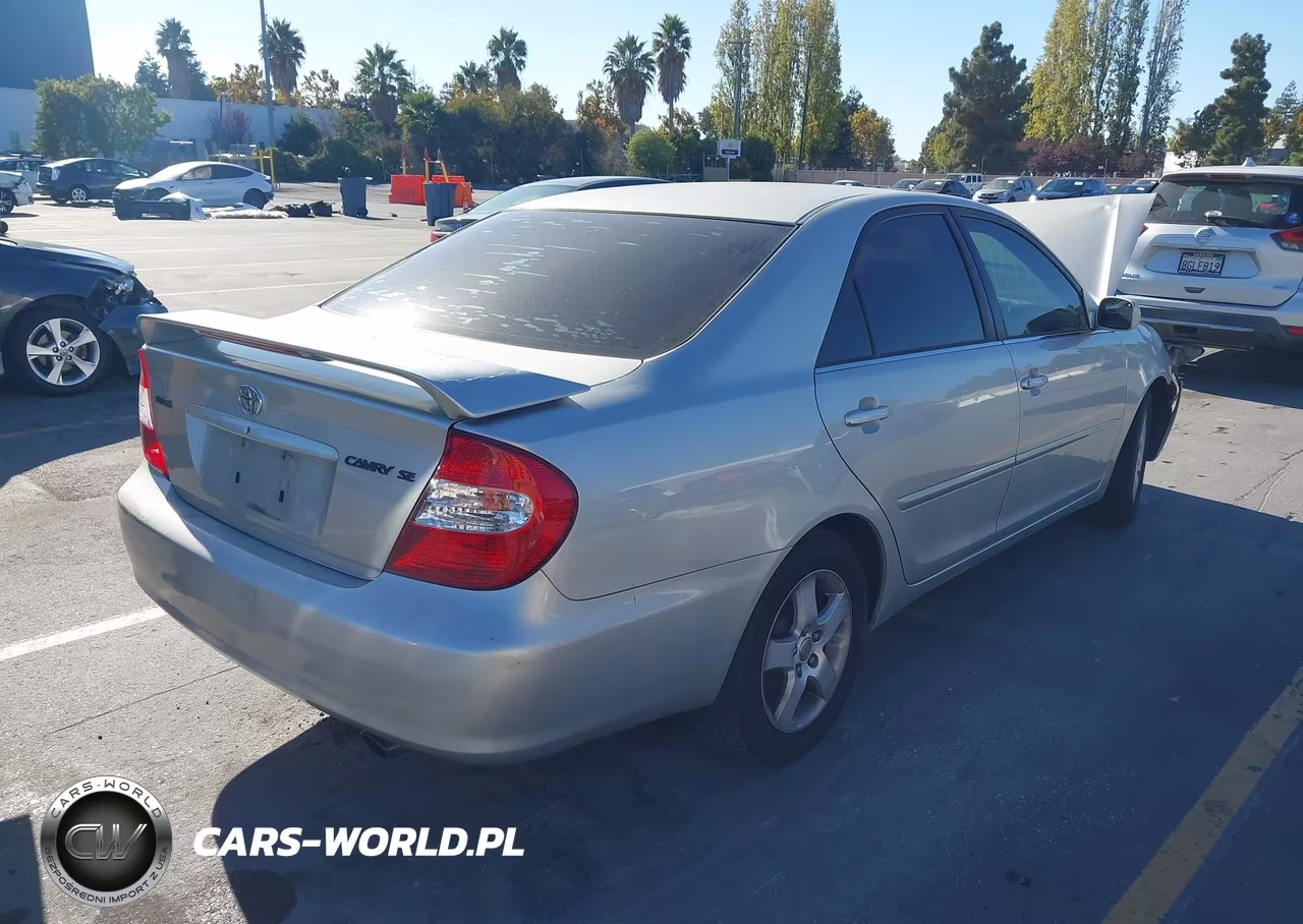 2003 Toyota Camry Se VIN:JTDBE32K130146325 - 4