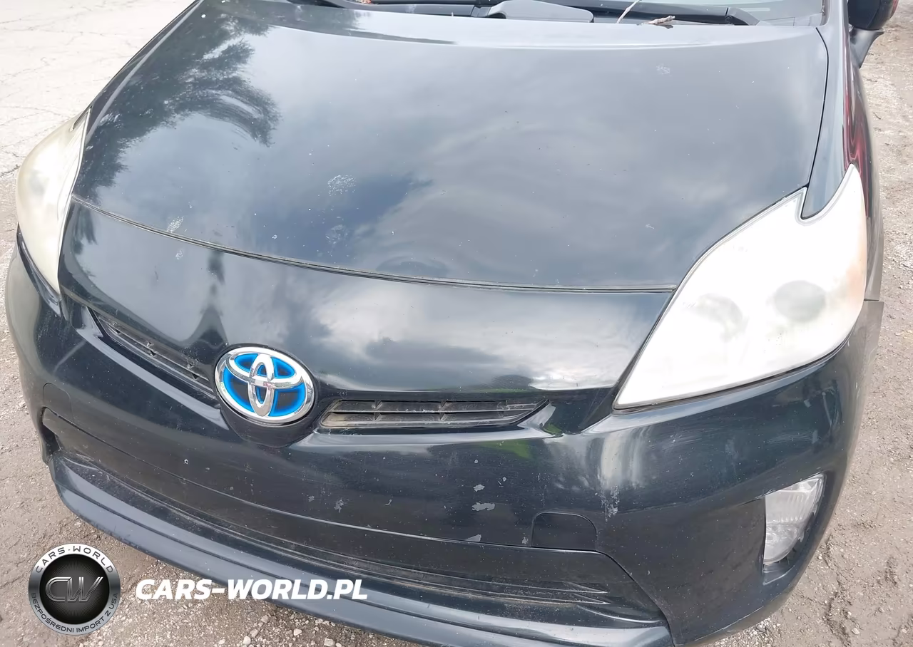 2013 Toyota Prius Four VIN:JTDKN3DU2D5561172 - 6