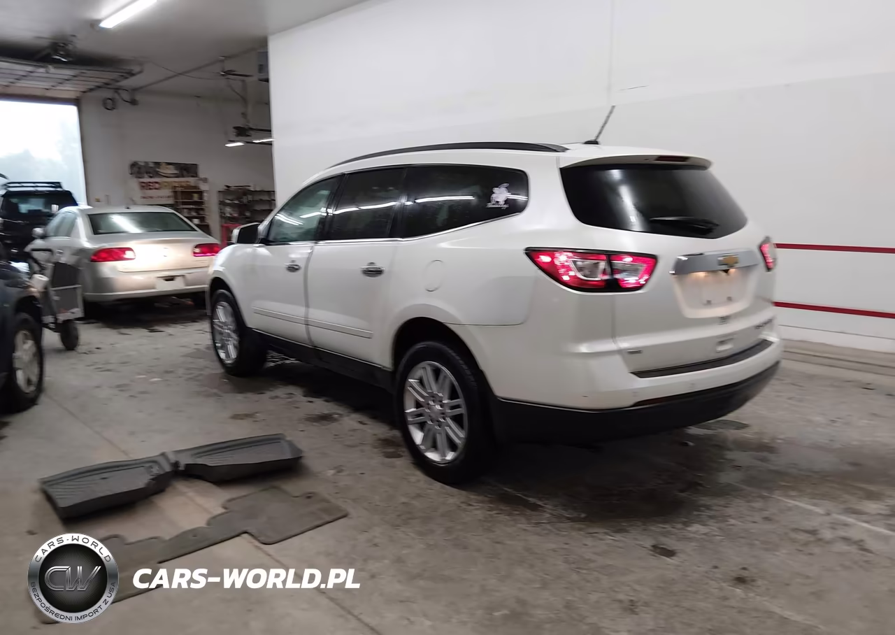 2013 Chevrolet Traverse 1Lt VIN:1GNKVGKD8DJ240732 - 3