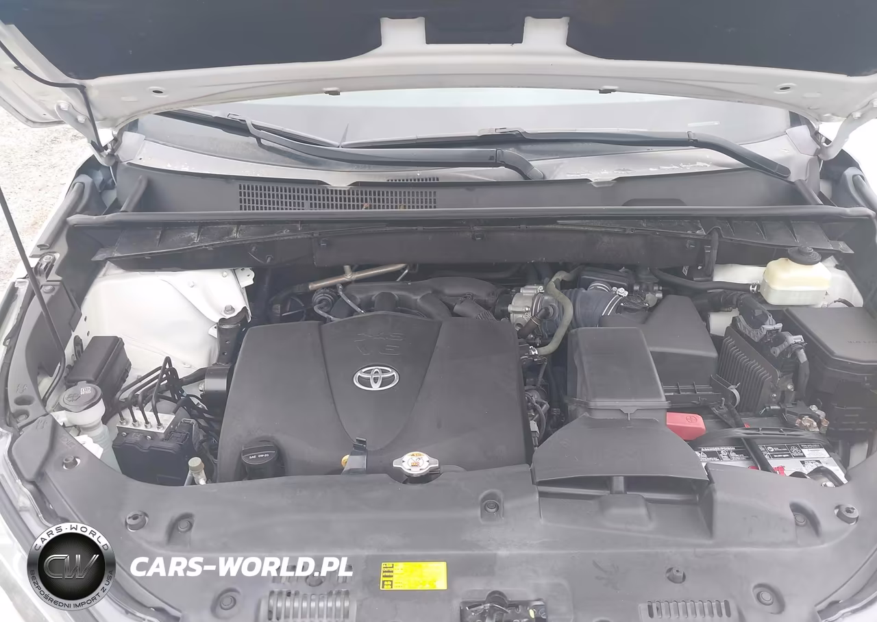 2018 Toyota Highlander Limited Platinum VIN:5TDYZRFH5JS243313 - 10