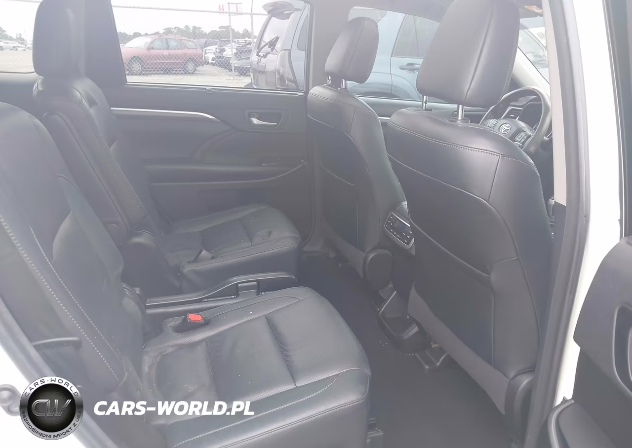 2018 Toyota Highlander Limited Platinum VIN:5TDYZRFH5JS243313 - 8