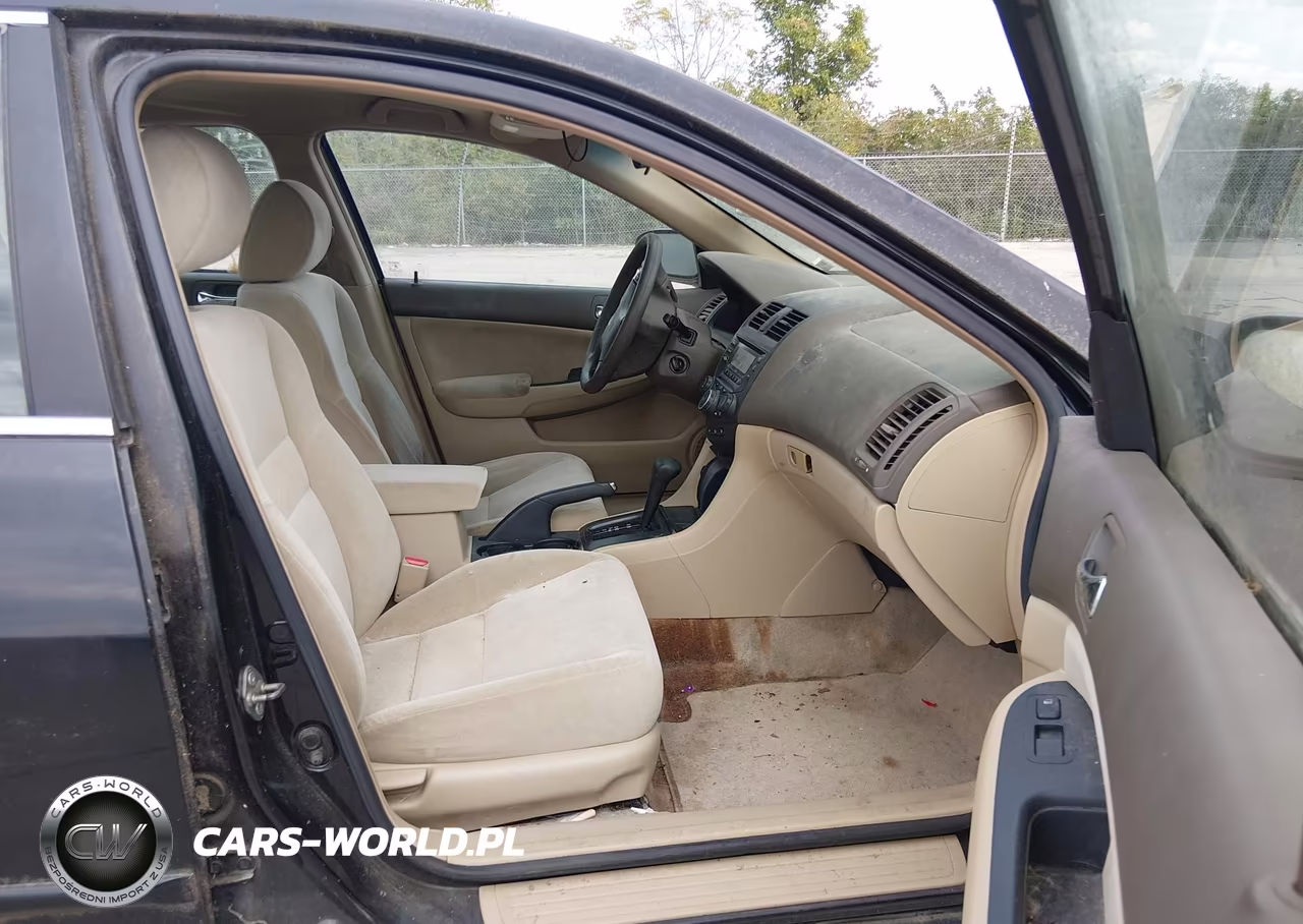 2003 Honda Accord 2.4 Lx VIN:3HGCM56383G701256 - 5