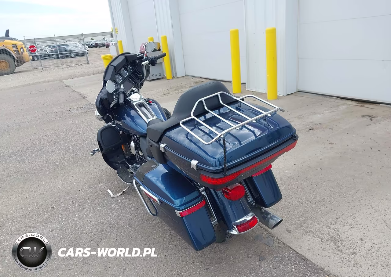 2016 Harley-Davidson Flhtk Ultra Limited VIN:1HD1KEL19GB635909 - 3