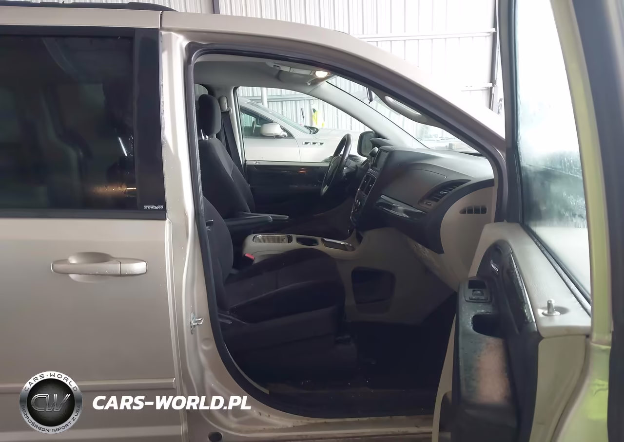 2013 Dodge Grand Caravan Sxt VIN:2C4RDGCG1DR791860 - 5