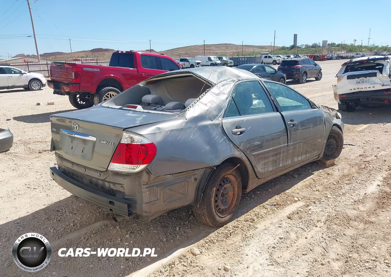 2005 Toyota Camry Le VIN:4T1BE32K45U567057 - 4