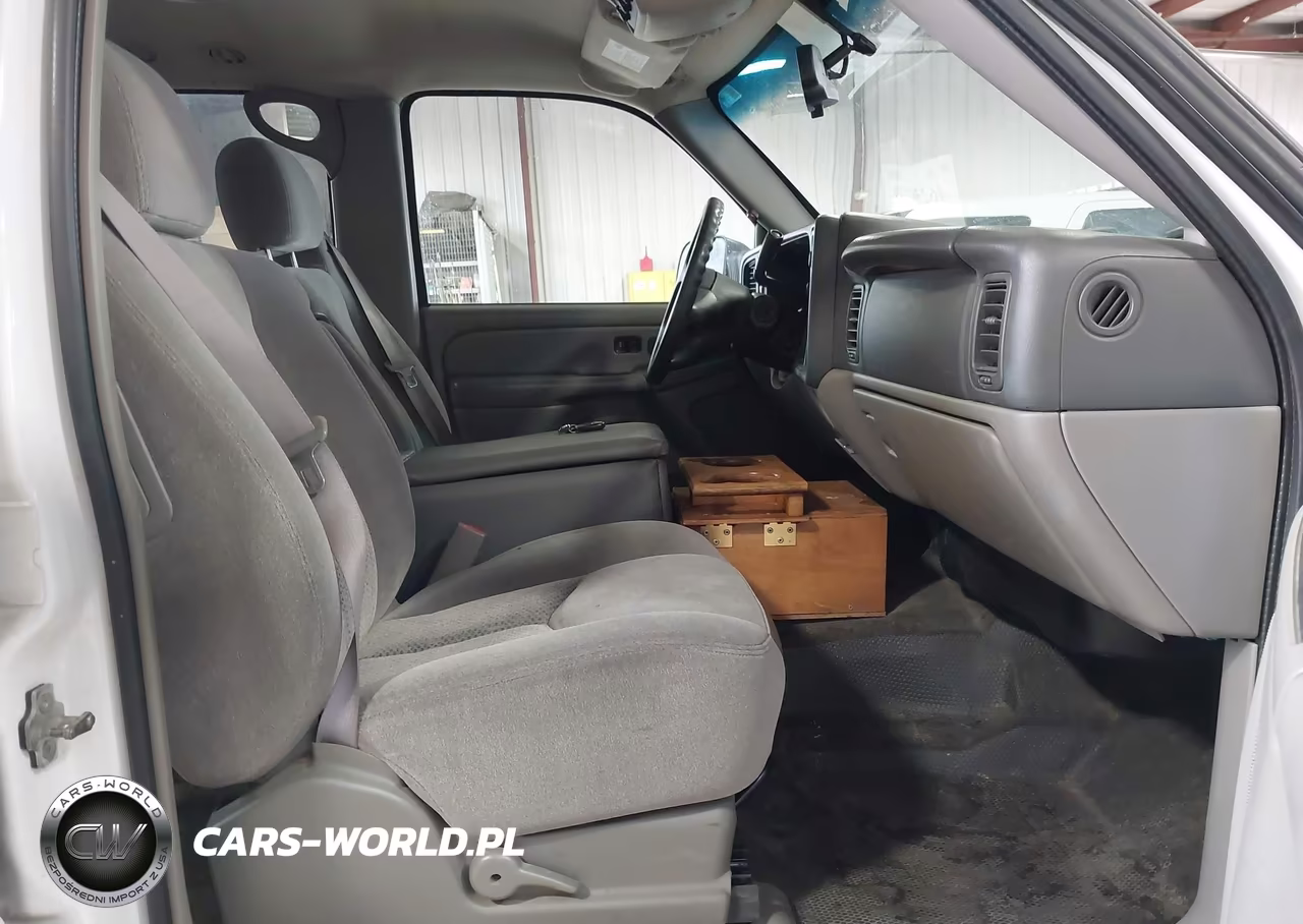 2005 Chevrolet Suburban 2500 Ls VIN:3GNGK26UX5G184579 - 5