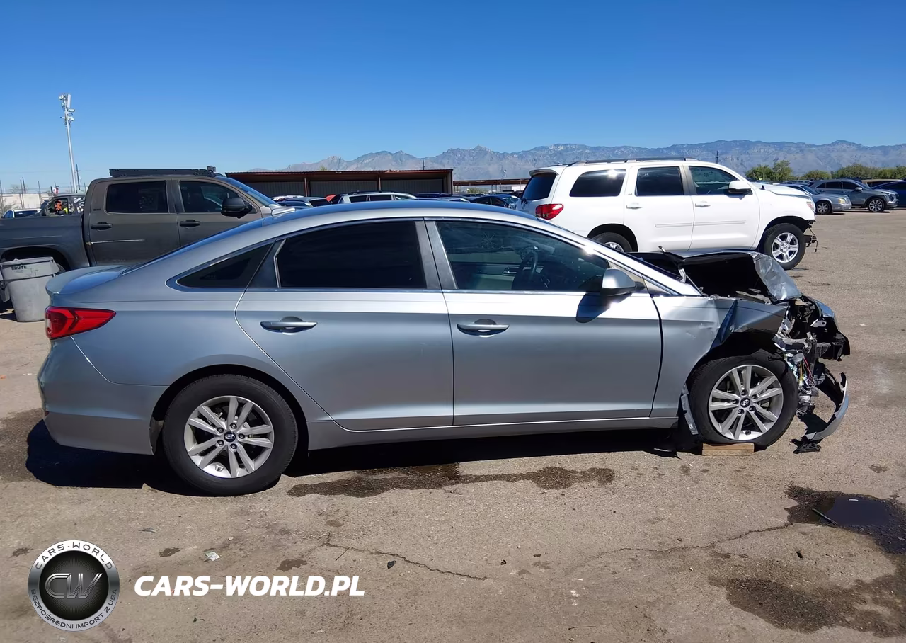 2015 Hyundai Sonata Se VIN:5NPE24AF9FH050160 - 13