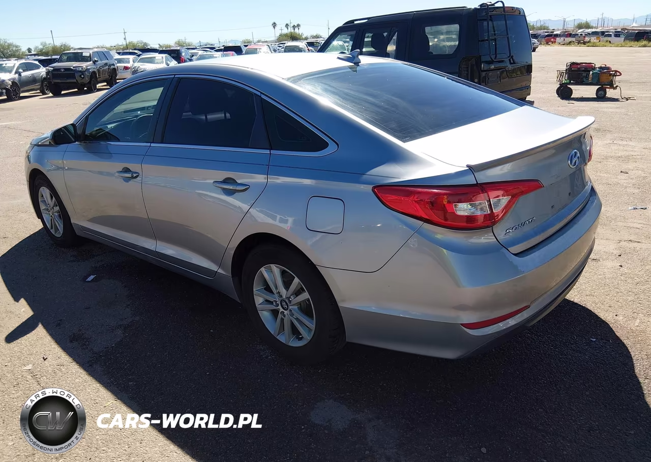 2015 Hyundai Sonata Se VIN:5NPE24AF9FH050160 - 3