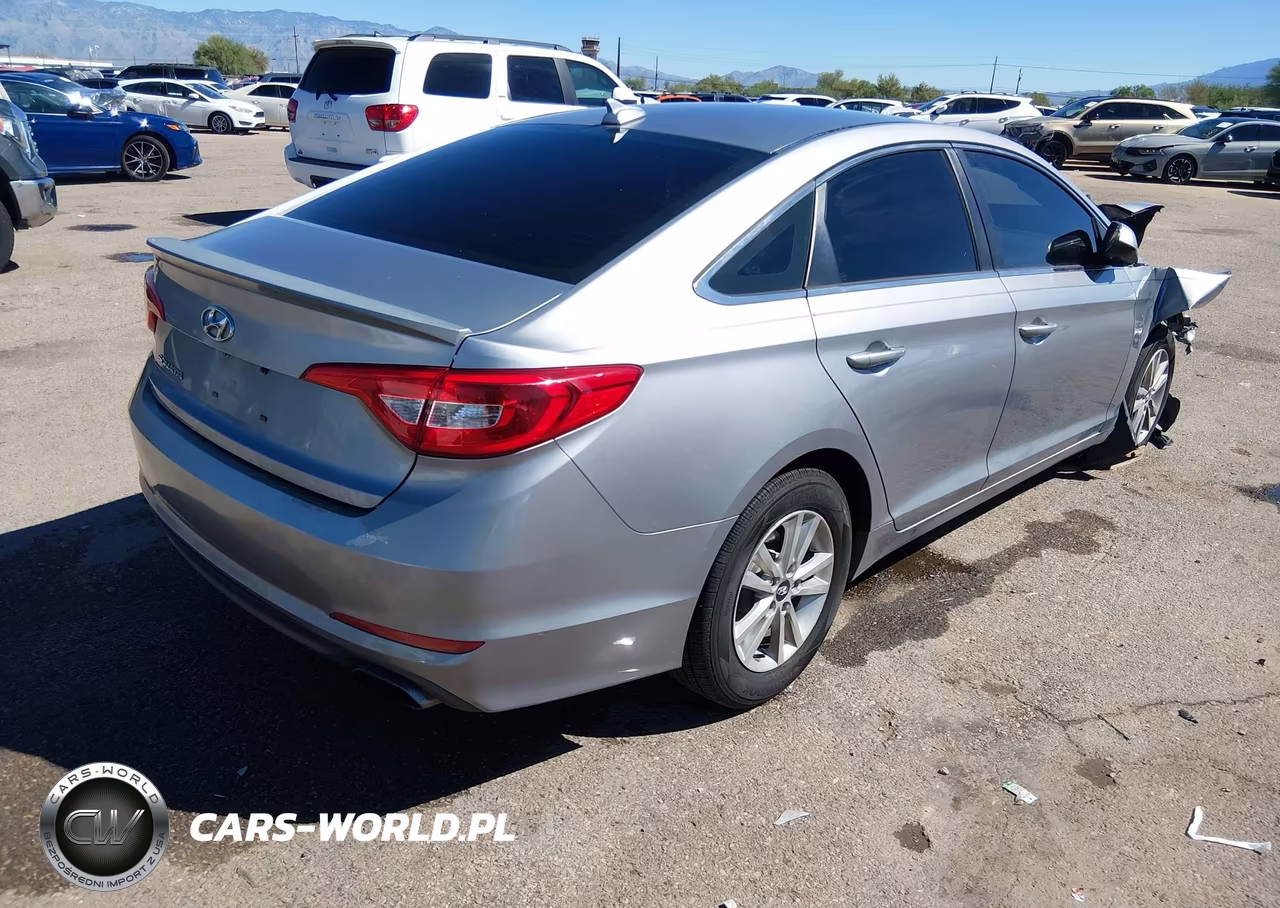 2015 Hyundai Sonata Se VIN:5NPE24AF9FH050160 - 4
