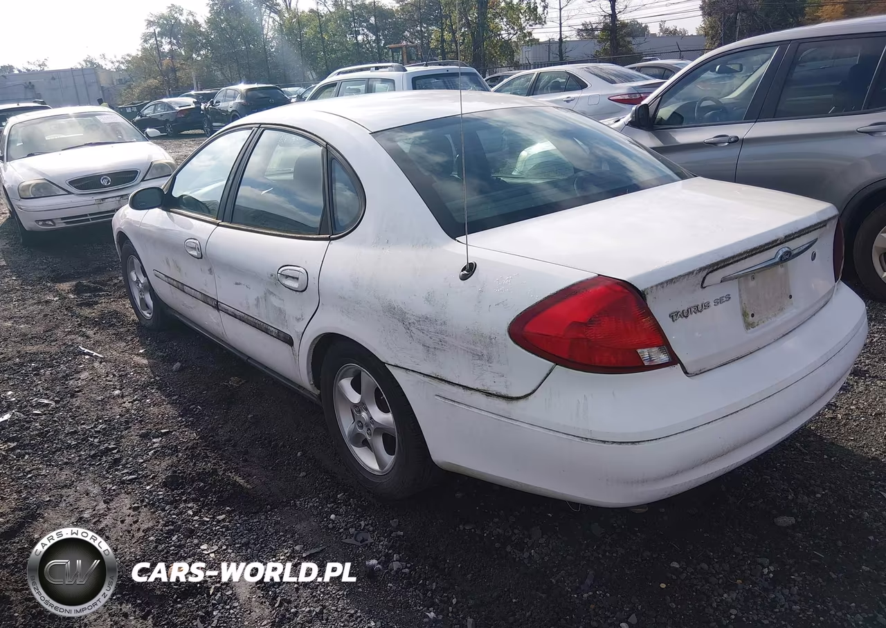 2001 Ford Taurus VIN:1FAFP55U61A125830 - 3