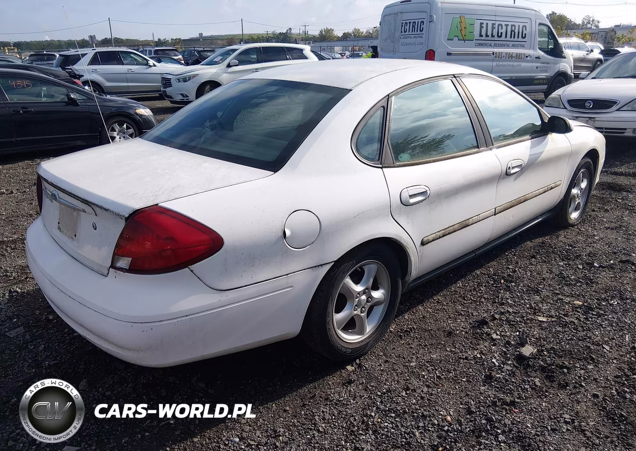 2001 Ford Taurus VIN:1FAFP55U61A125830 - 4