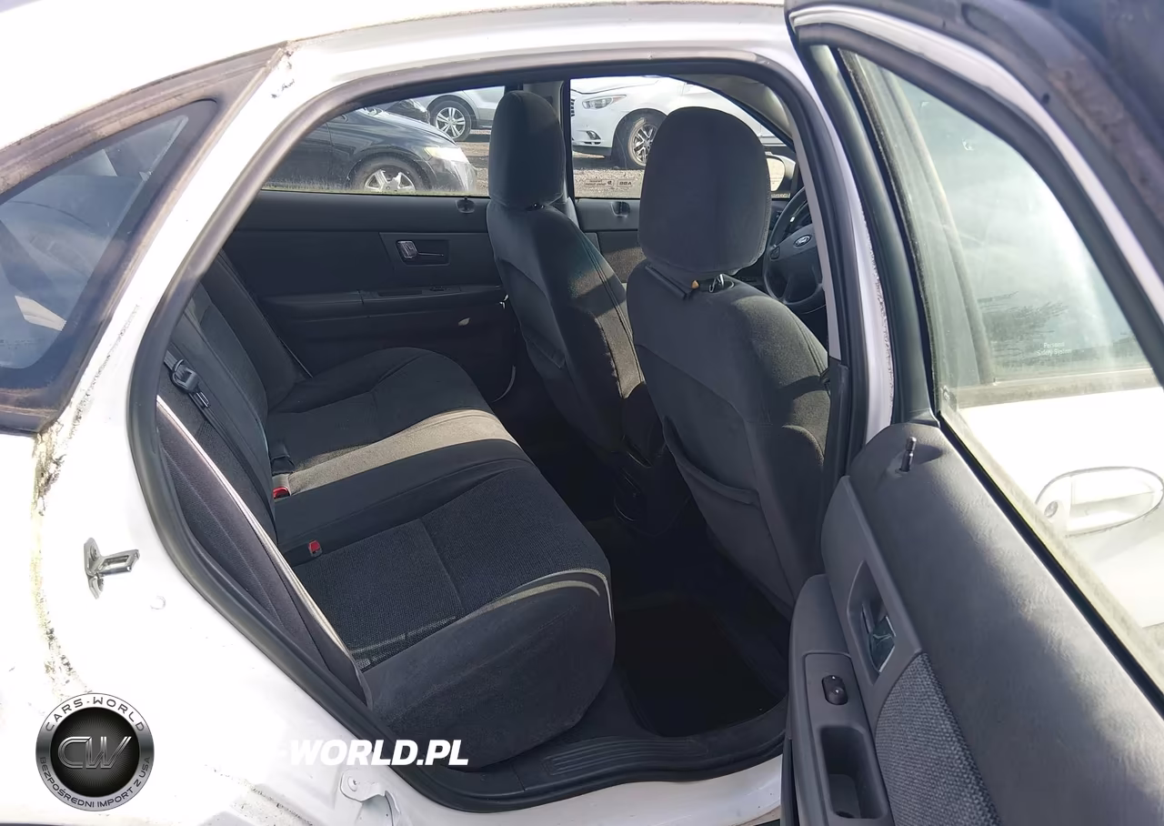2001 Ford Taurus VIN:1FAFP55U61A125830 - 8