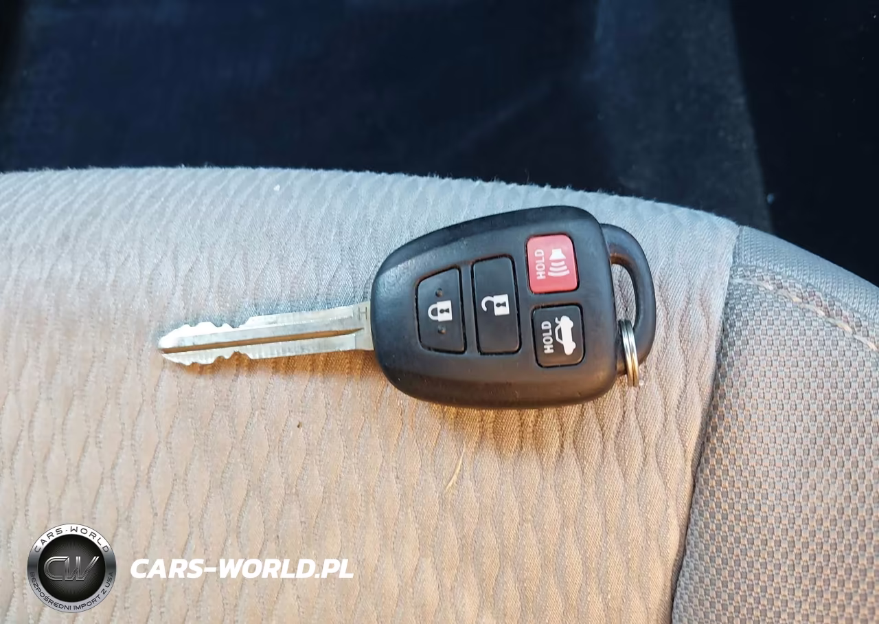 2019 Toyota Corolla Le VIN:2T1BURHE7KC204854 - 11