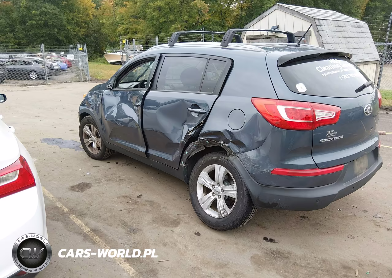 2013 Kia Sportage Lx VIN:KNDPBCA2XD7500349 - 3